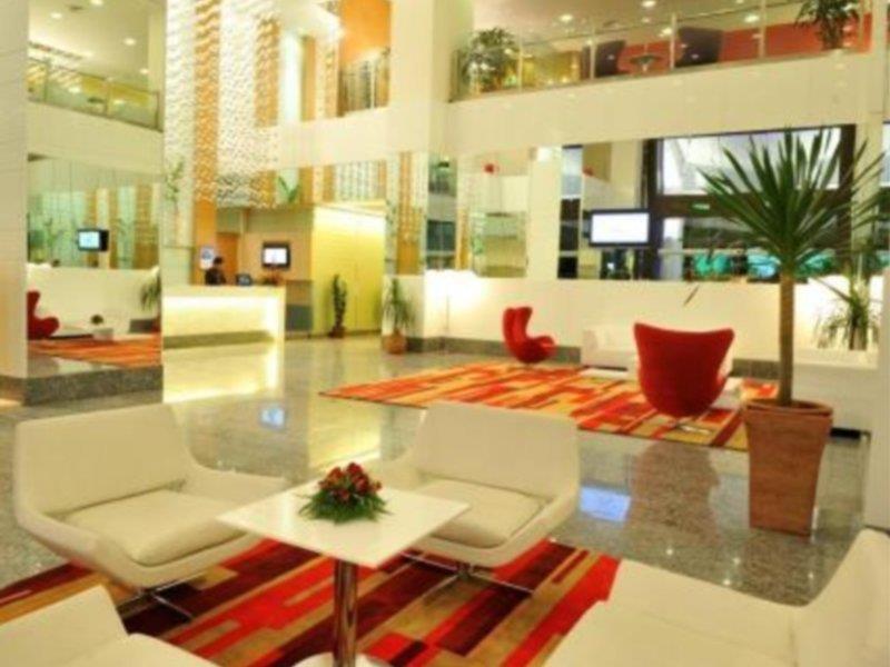 קוטה קינבלו Grand Borneo Hotel מראה חיצוני תמונה