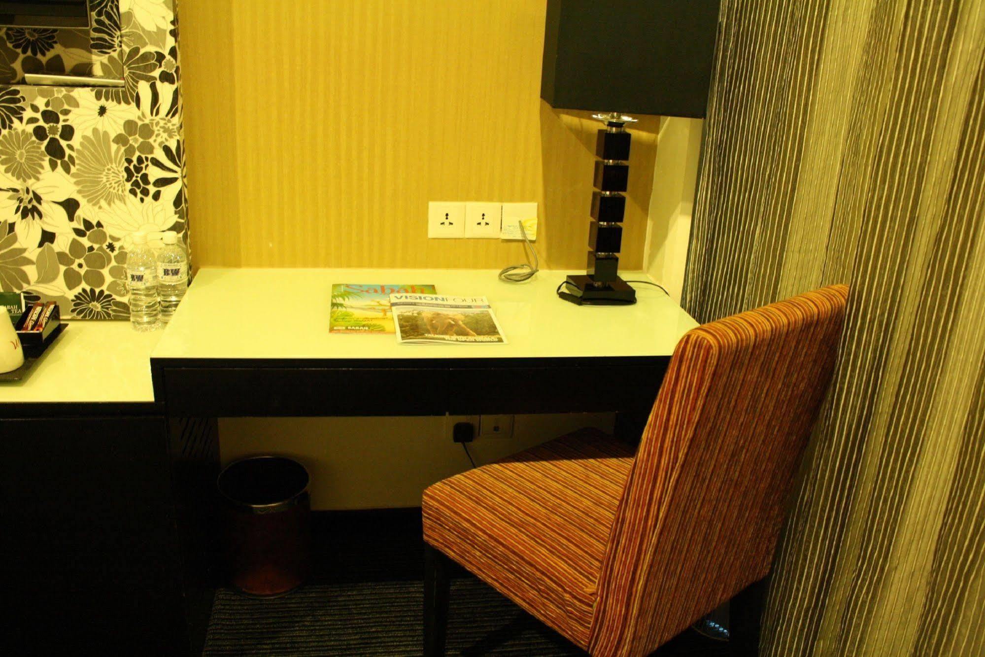קוטה קינבלו Grand Borneo Hotel מראה חיצוני תמונה