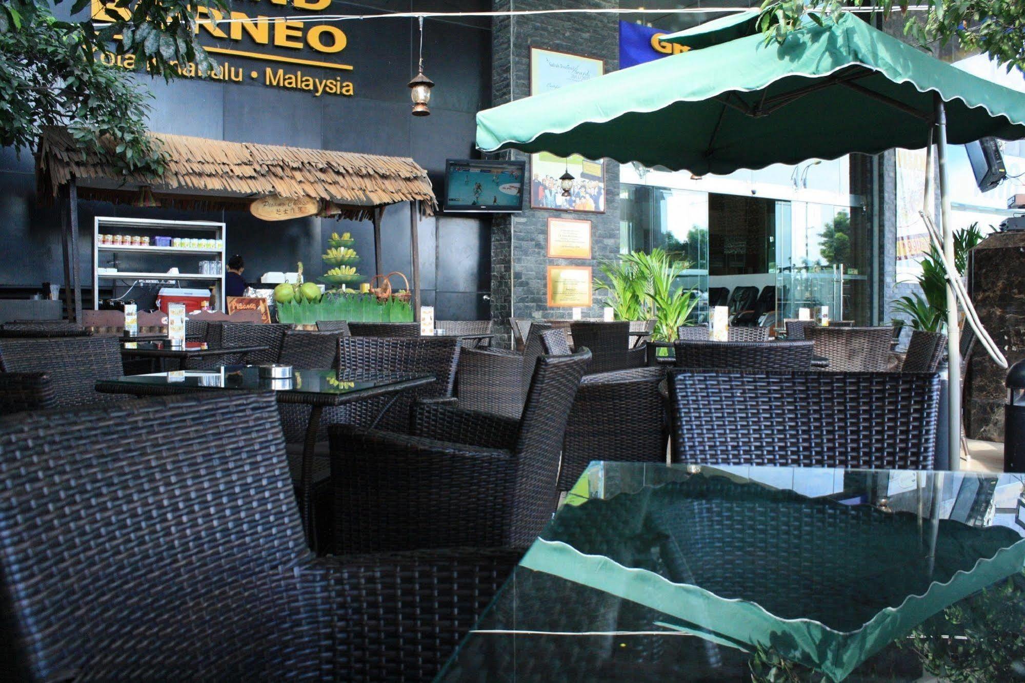 קוטה קינבלו Grand Borneo Hotel מראה חיצוני תמונה